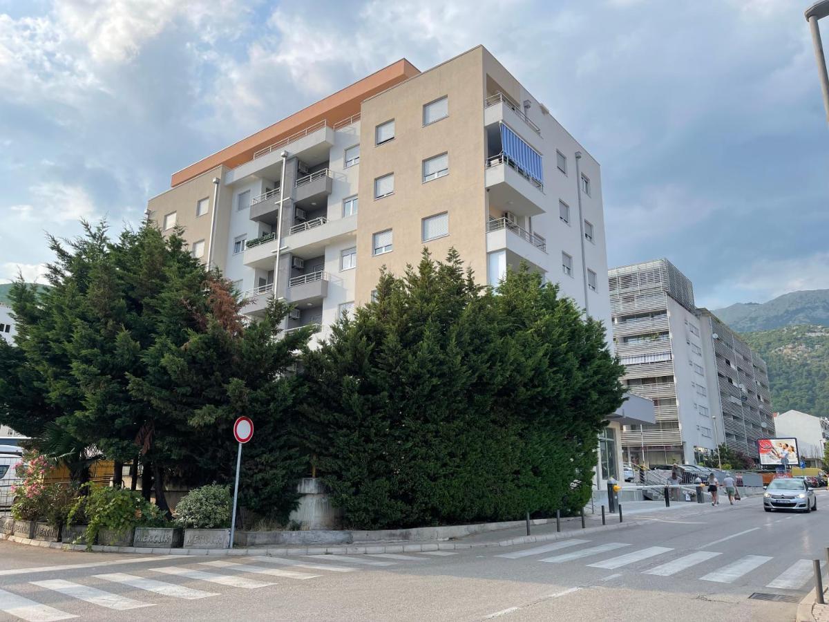 Azure Apartments Budva Bagian luar foto