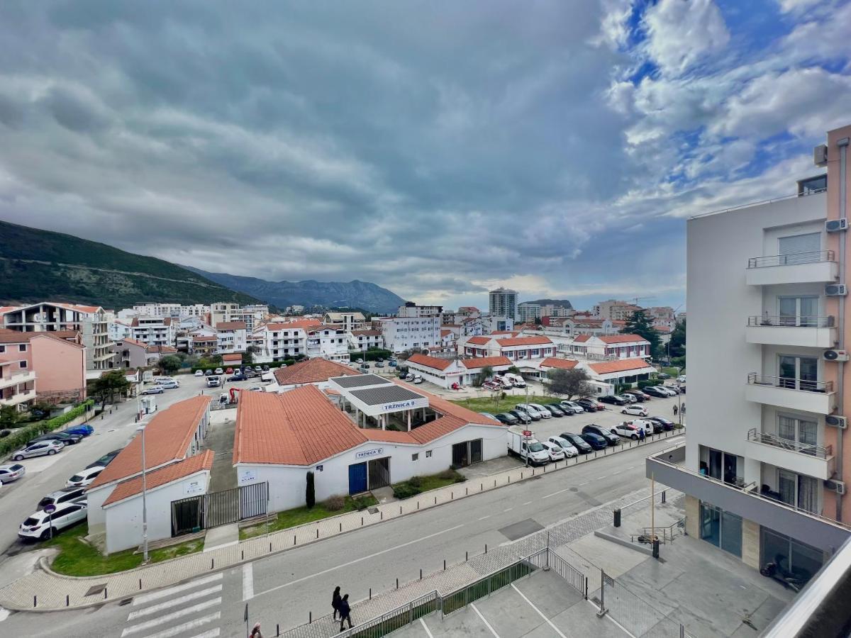 Azure Apartments Budva Bagian luar foto