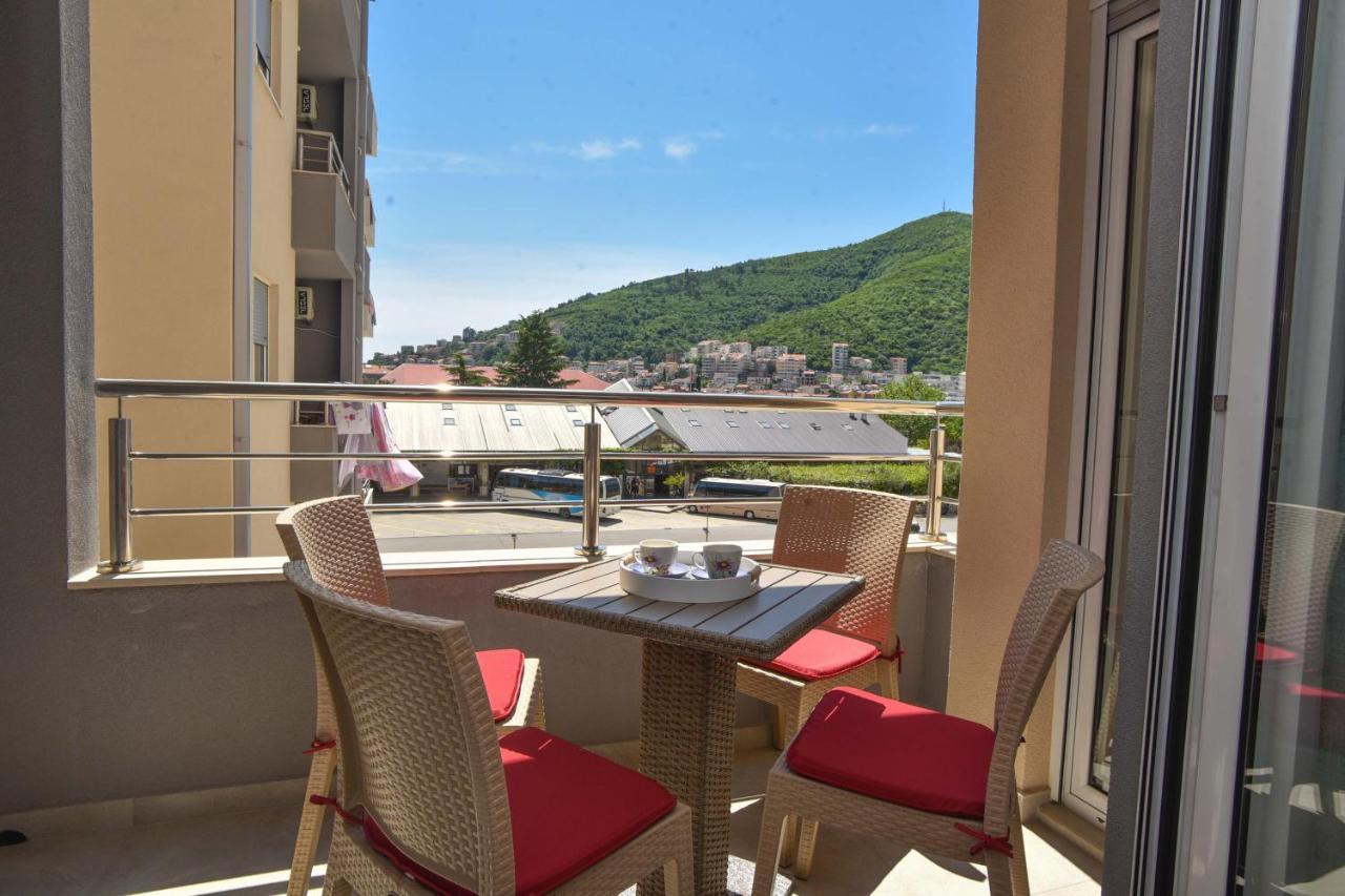 Azure Apartments Budva Bagian luar foto